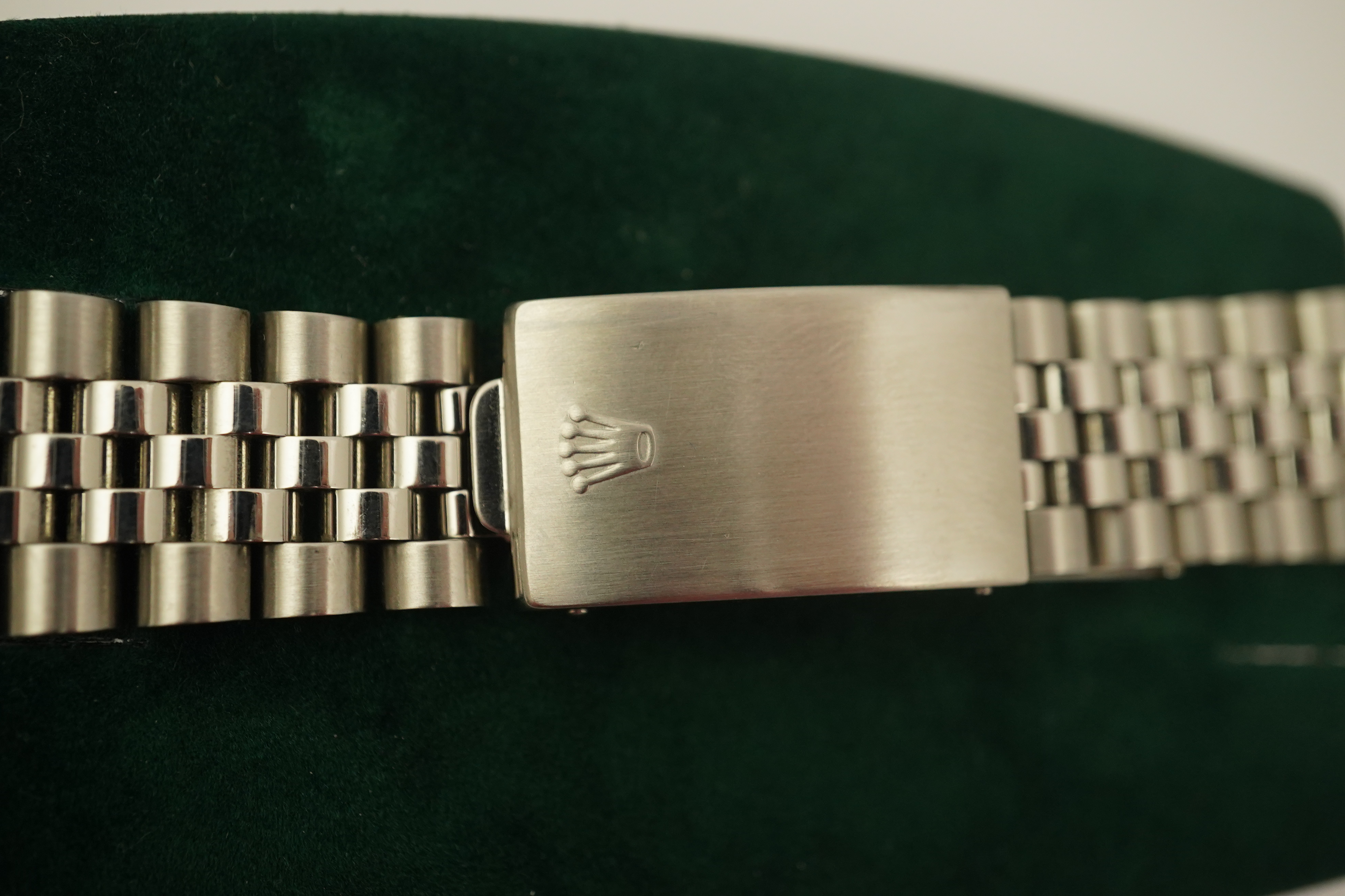 A gentleman's early 1980's stainless steel Rolex Oyster Perpetual Datejust wrist watch, on a stainless steel Rolex bracelet